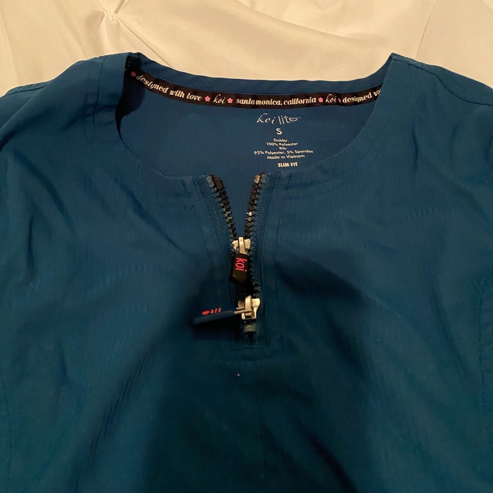 Scrub set - Picture 2 of 6